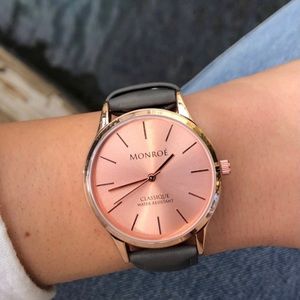 Monroe Watch
SOLÉROSE - CHARCOAL LEATHER